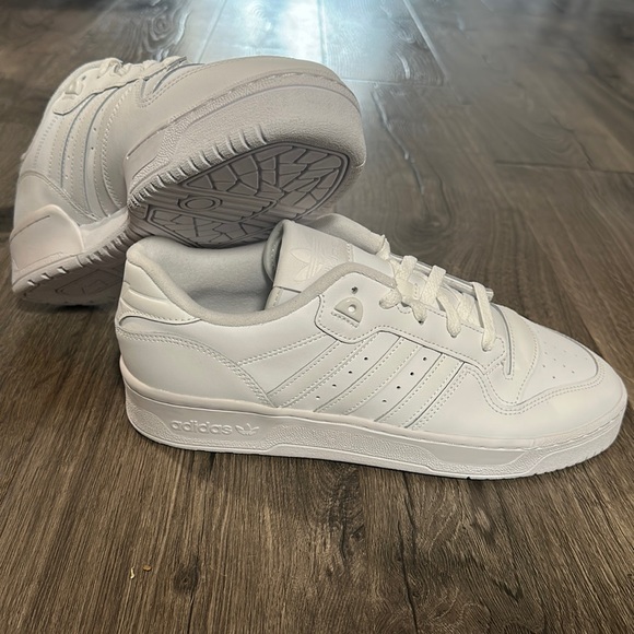 Adidas White Rivalry Low Men’s Shoe - Picture 1 of 4